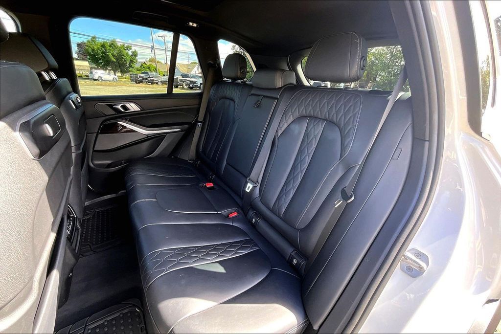2025 BMW X5 xDrive50e OR