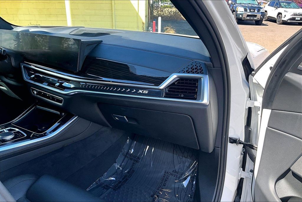 2025 BMW X5 xDrive50e OR