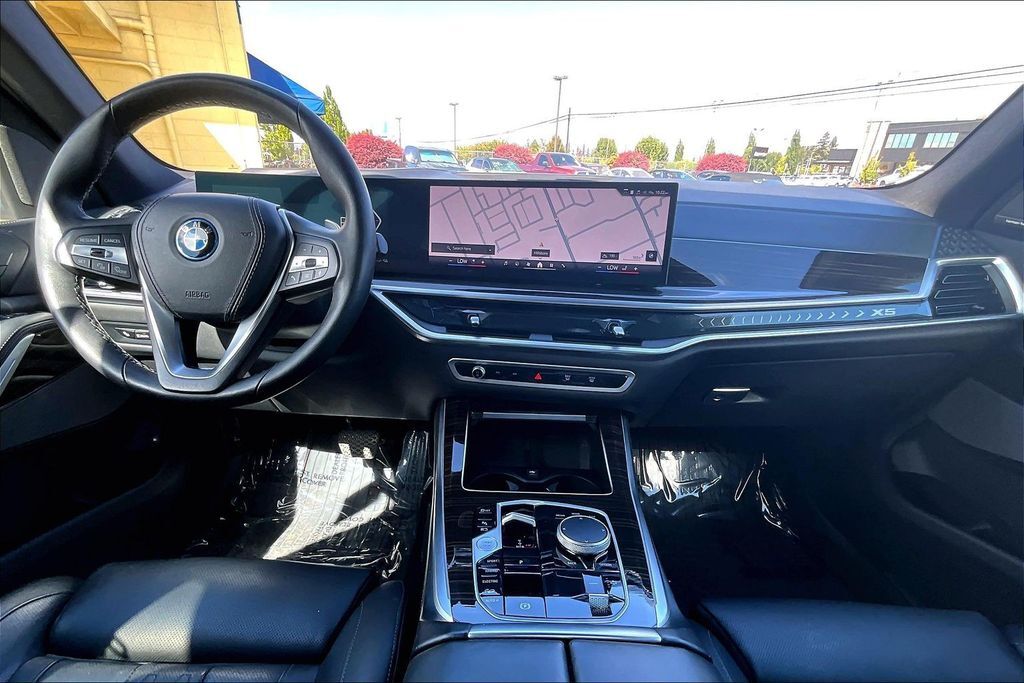 2025 BMW X5 xDrive50e OR