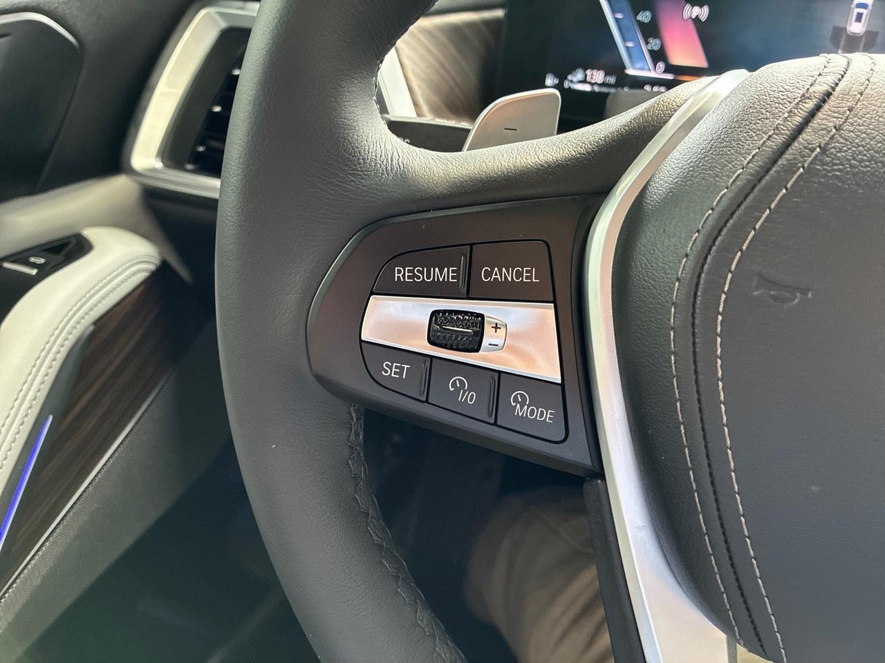 2025 BMW X5 xDrive50e, Parking Assistance Pkg, Premium Pkg, 21in Y-Spoke Wheels Houston TX