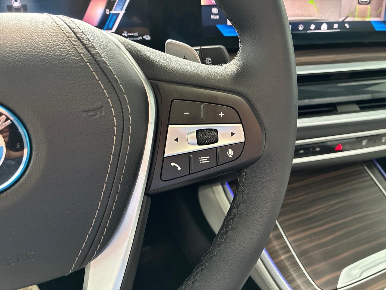 2025 BMW X5 xDrive50e, Parking Assistance Pkg, Premium Pkg, 21in Y-Spoke Wheels Houston TX