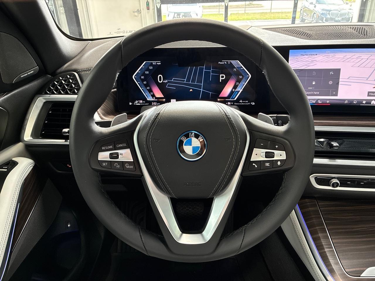 2025 BMW X5 xDrive50e, Parking Assistance Pkg, Premium Pkg, 21in Y-Spoke Wheels Houston TX