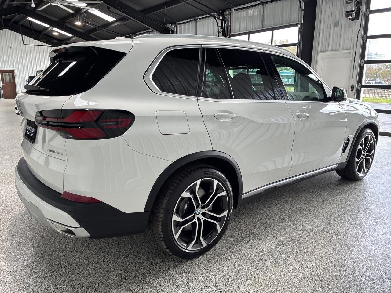 2025 BMW X5 xDrive50e, Parking Assistance Pkg, Premium Pkg, 21in Y-Spoke Wheels