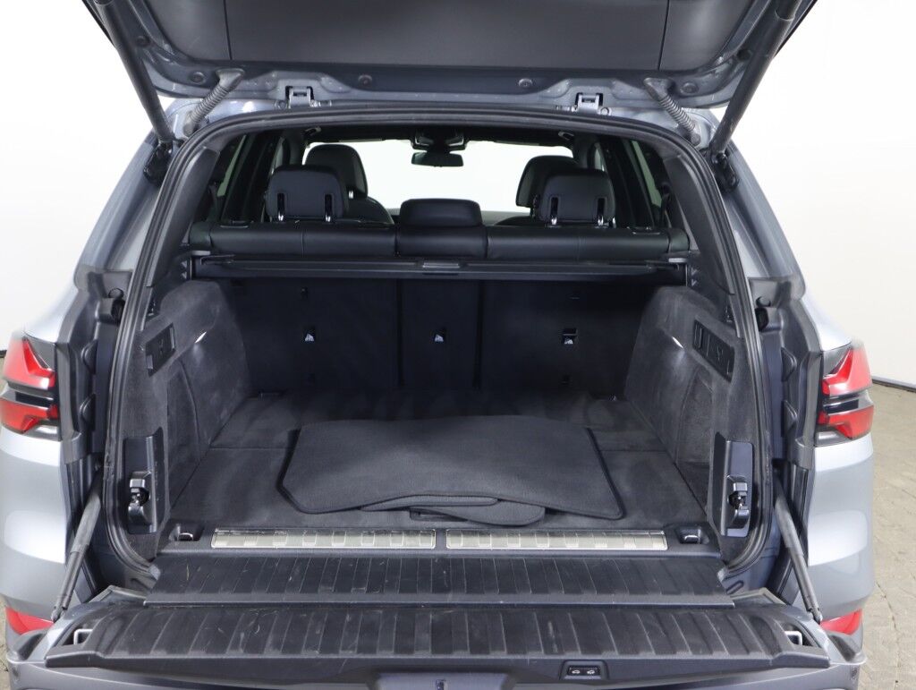 2025 BMW X5 xDrive50e Plug-In Hybrid Premium w/Climate Comfort Maumee OH