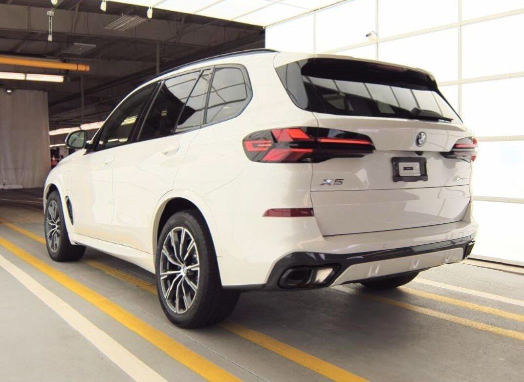2025 BMW X5 xDrive50e Ventilated Seats Harman Kardon Sound Portland OR