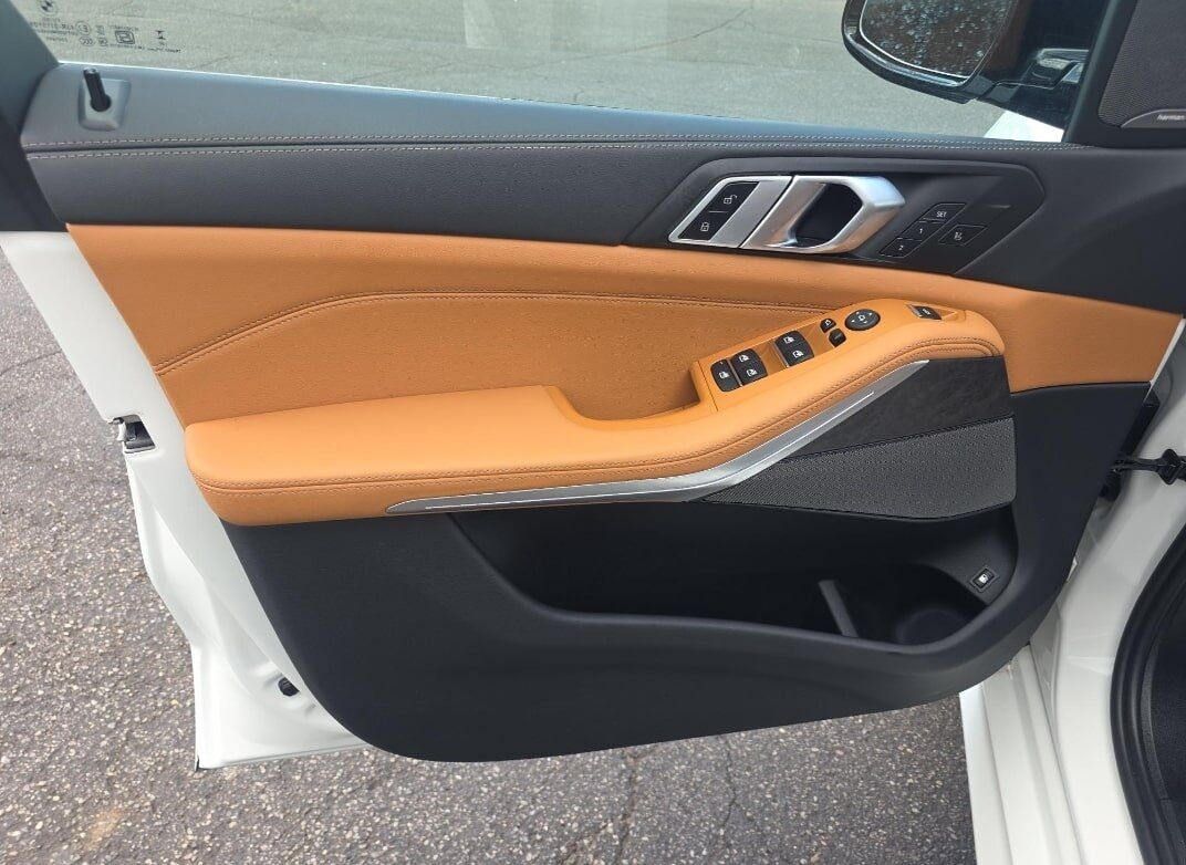 2025 BMW X5 xDrive50e Ventilated Seats Harman Kardon Sound Portland OR