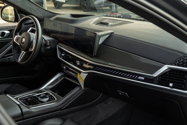 2025 BMW X6 M60i  Selma TX