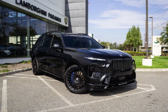 2025 BMW X7