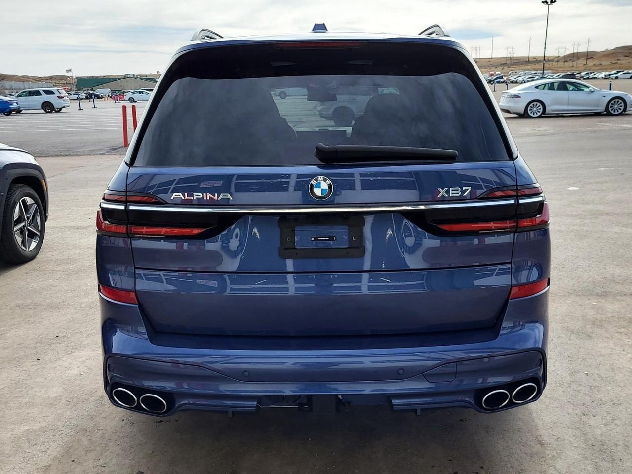 2025 BMW X7 ALPINA XB7 Second Row Captains Chairs Bowers &amp; Wilkins Sound Portland OR