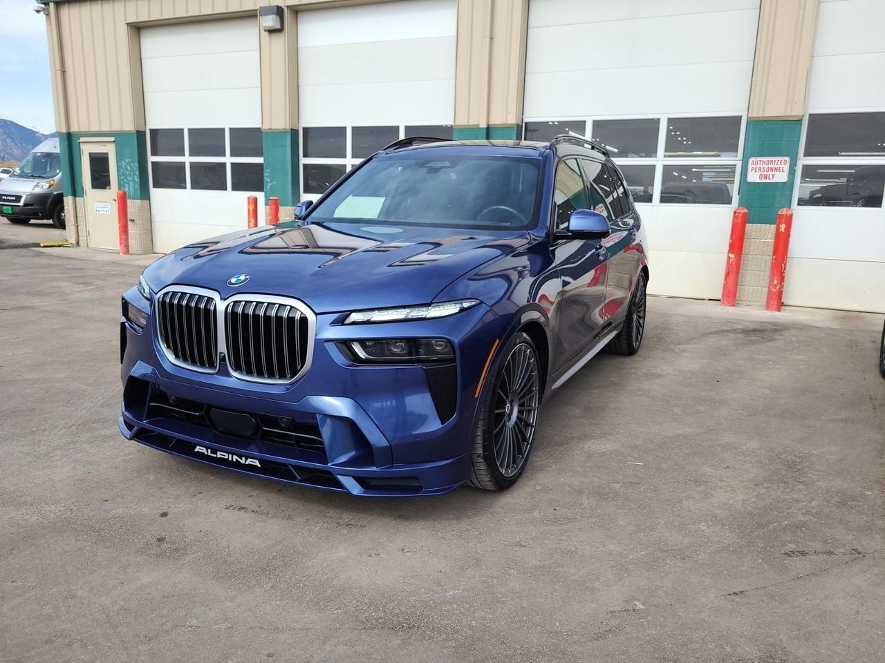 2025 BMW X7 ALPINA XB7 Second Row Captains Chairs Bowers &amp; Wilkins Sound Portland OR