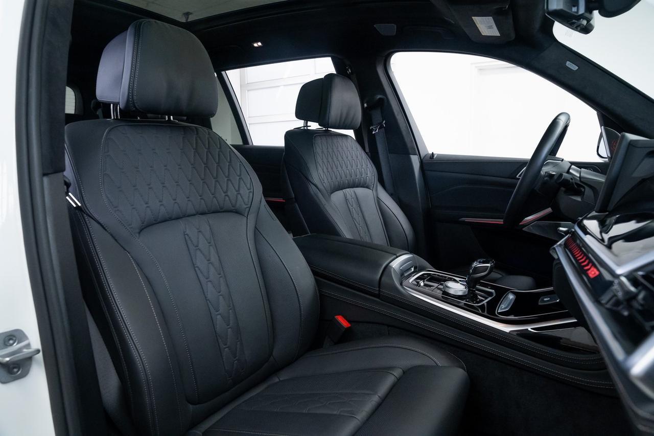 2025 BMW X7 ALPINA XB7 Vented Seats Black Full Merino Leather Portland OR