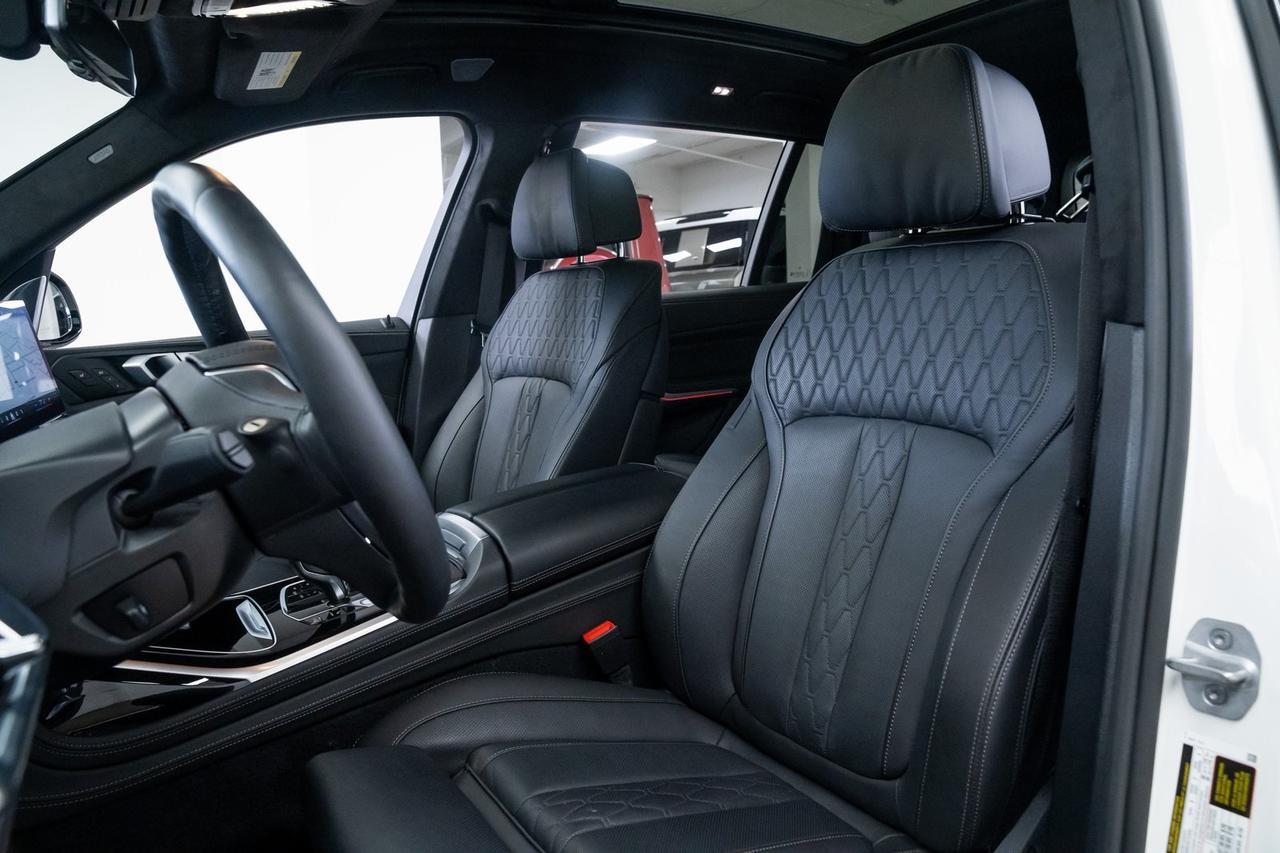 2025 BMW X7 ALPINA XB7 Vented Seats Black Full Merino Leather Portland OR