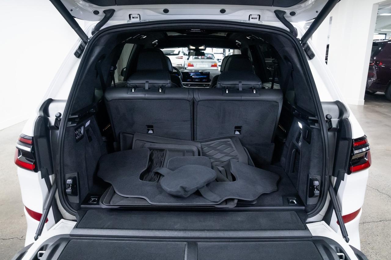 2025 BMW X7 ALPINA XB7 Vented Seats Black Full Merino Leather Portland OR