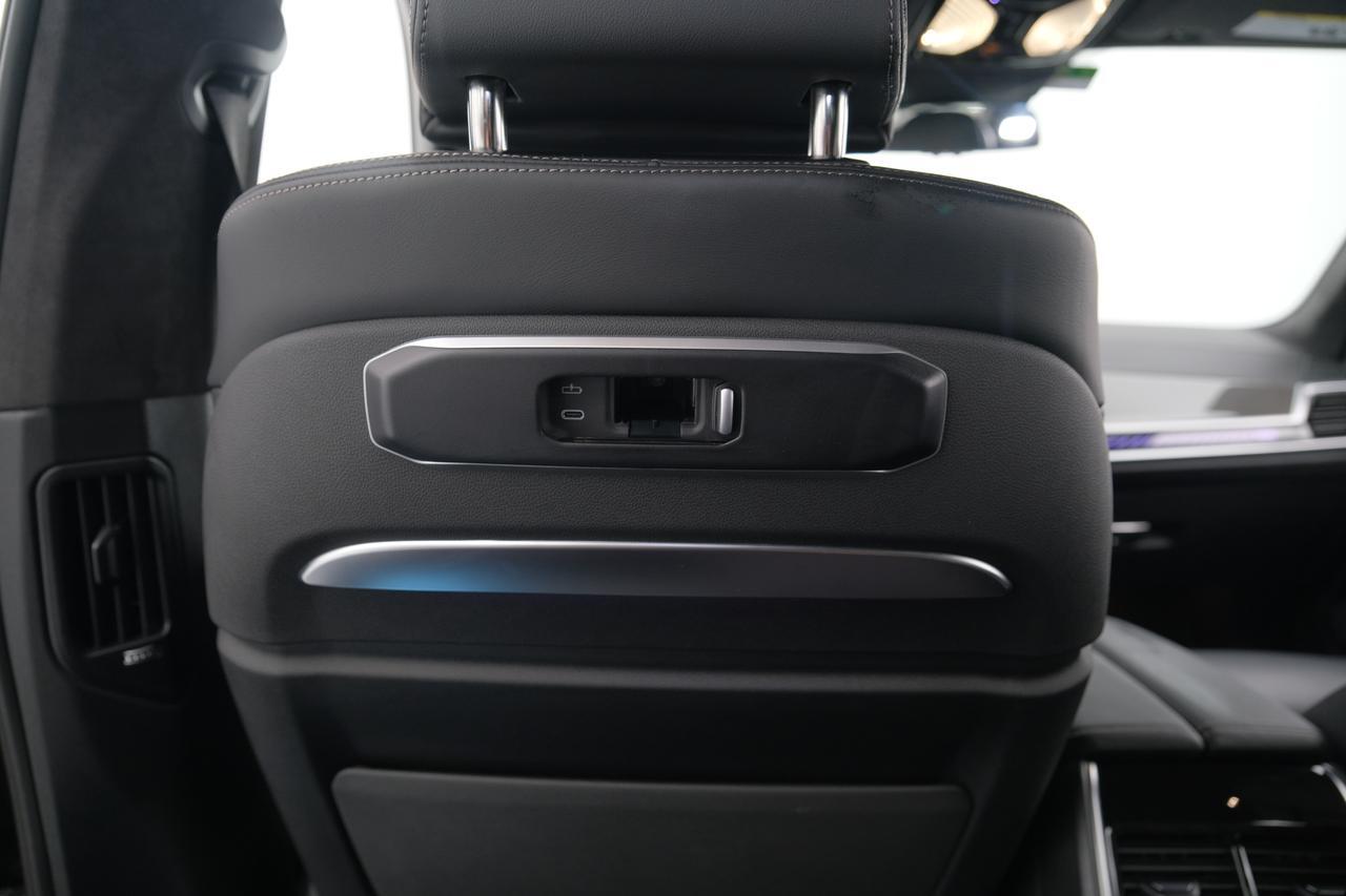 2025 BMW X7 M60i Miami FL
