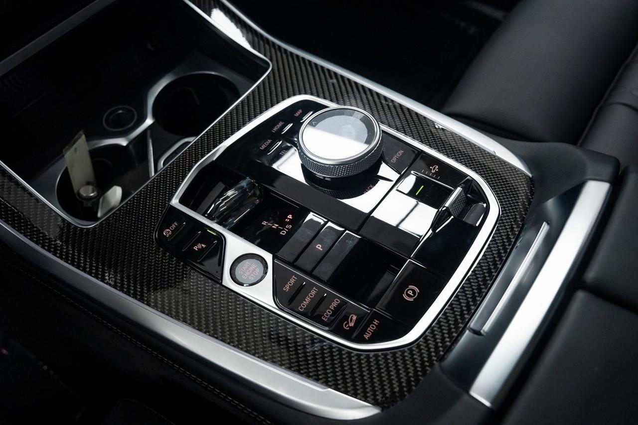 2025 BMW X7 M60i 1-Owner Executive Package Driving Assistance Pro Portland OR
