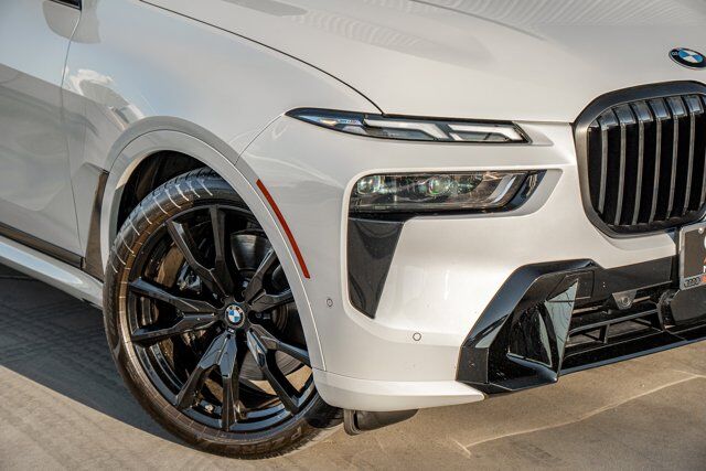 2025 BMW X7 M60i  Selma TX