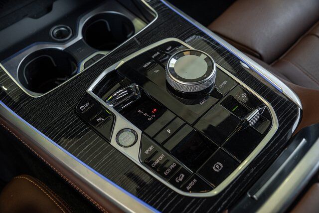 2025 BMW X7 M60i  Selma TX