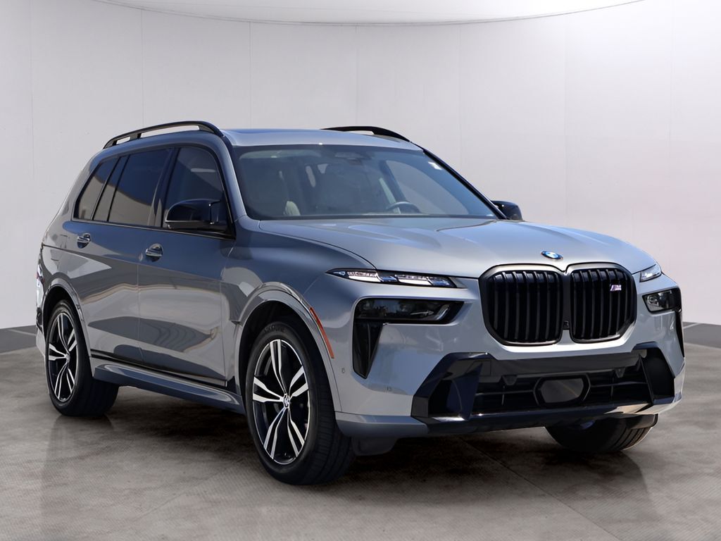 2025 BMW X7 M60i