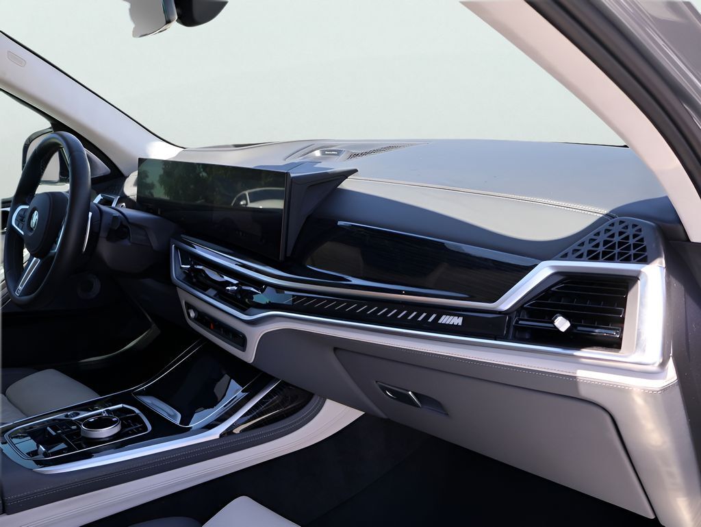 2025 BMW X7 M60i San Clemente CA