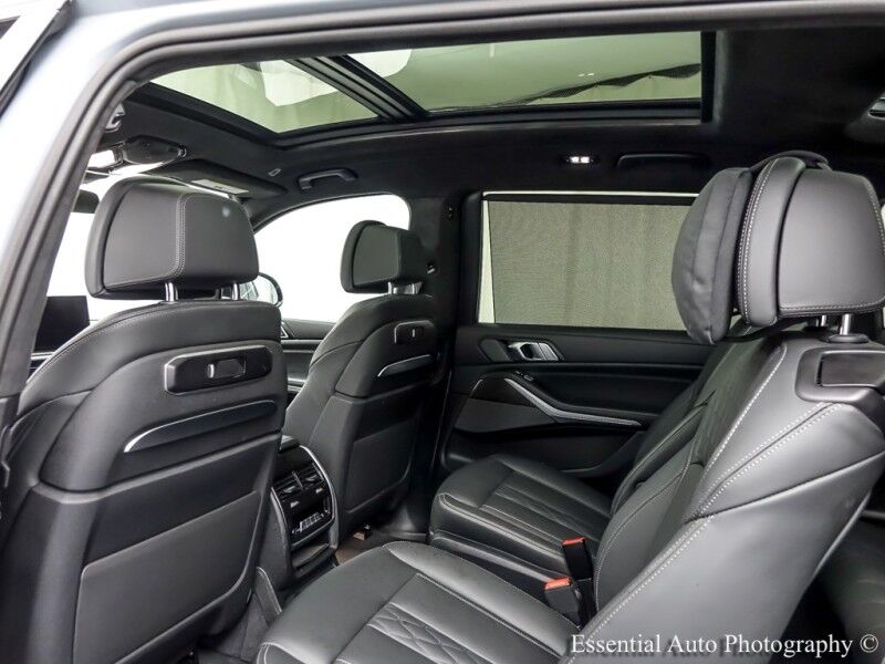 2025 BMW X7 M60i Willowbrook IL