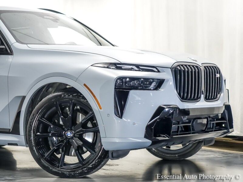 2025 BMW X7 M60i