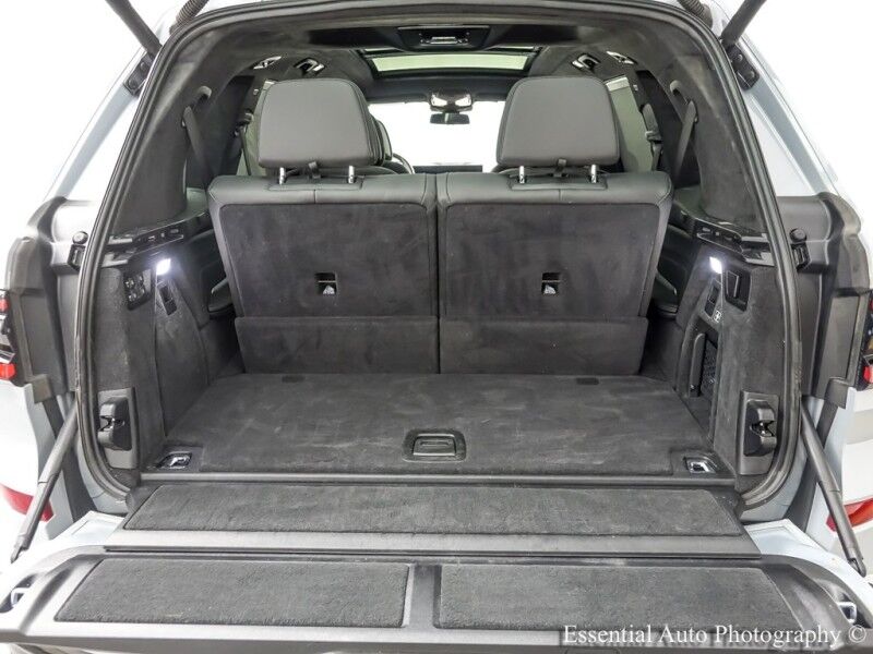 2025 BMW X7 M60i Willowbrook IL