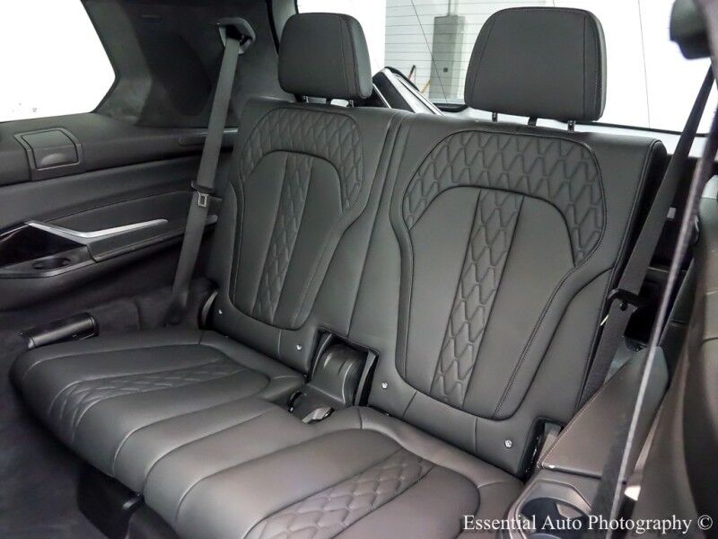 2025 BMW X7 M60i Willowbrook IL