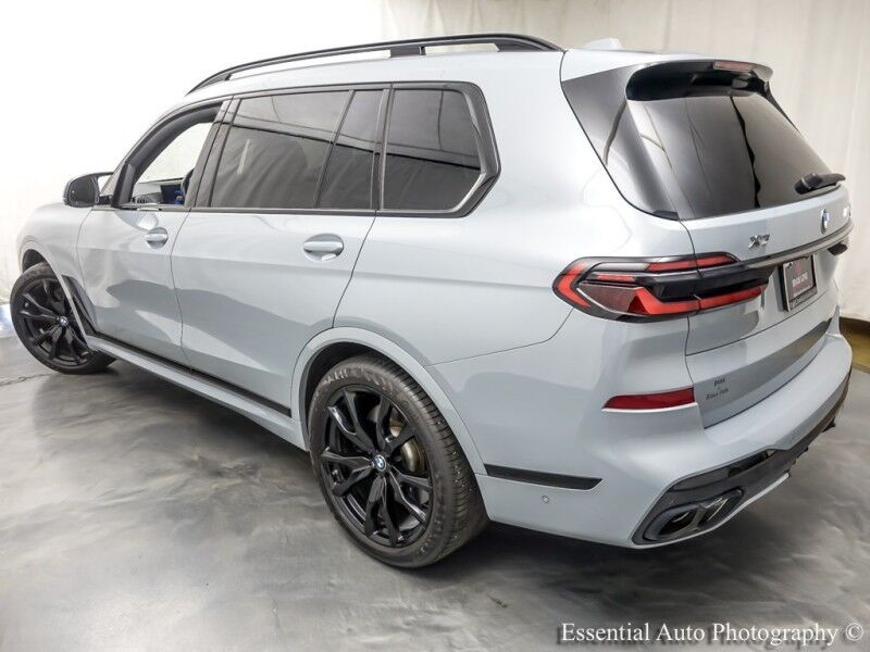 2025 BMW X7 M60i Willowbrook IL