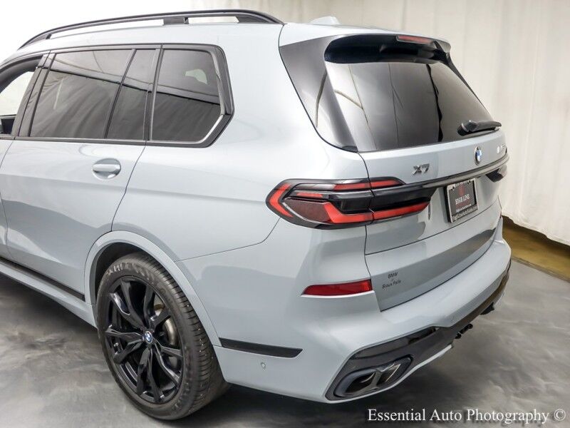2025 BMW X7 M60i Willowbrook IL