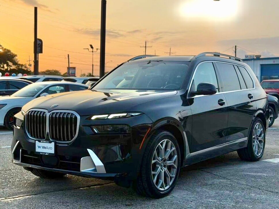 2025 BMW X7 xDrive40i