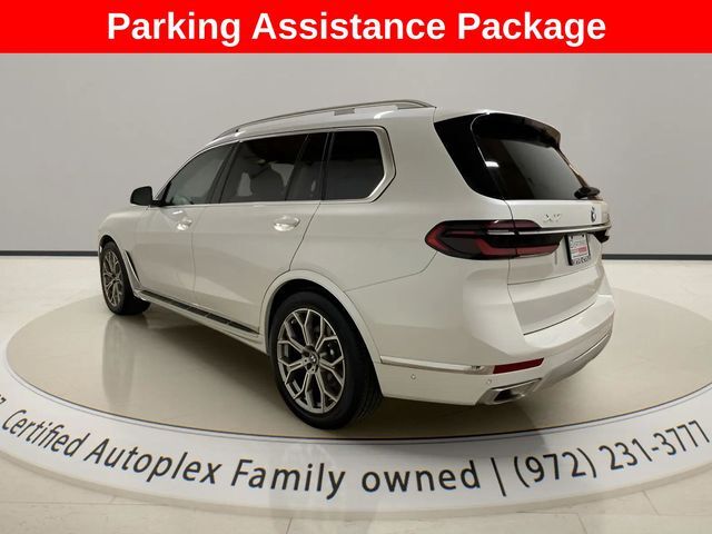 2025 BMW X7 xDrive40i