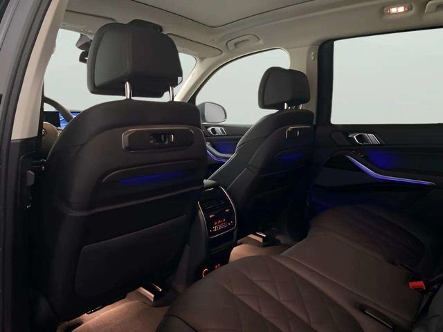 2025 BMW X7 40i - Photo 33