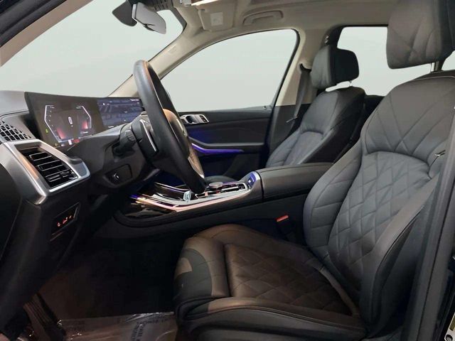 2025 BMW X7 40i - Photo 27