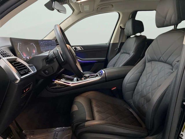 2025 BMW X7 40i - Photo 28