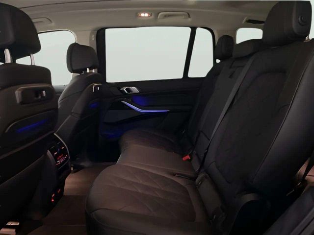 2025 BMW X7 40i - Photo 34