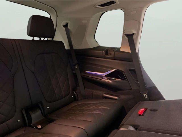 2025 BMW X7 40i - Photo 41