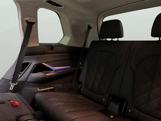 2025 BMW X7 40i - Photo 44