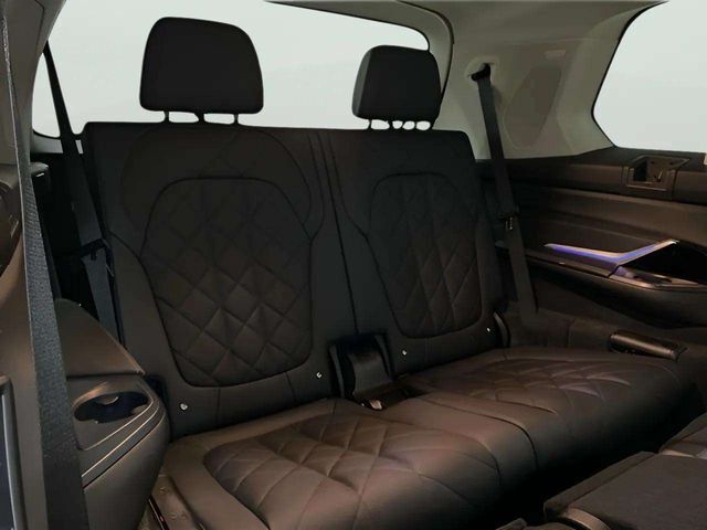2025 BMW X7 40i - Photo 43