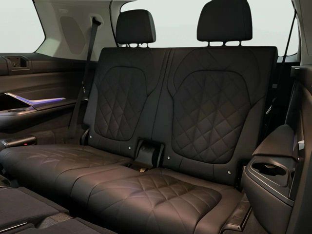 2025 BMW X7 40i - Photo 46