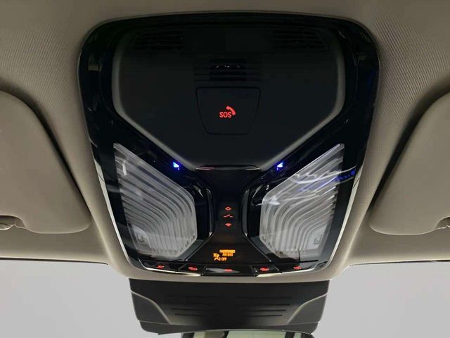 2025 BMW X7 40i - Photo 89