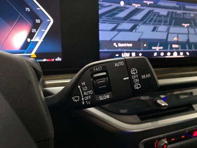 2025 BMW X7 40i - Photo 71