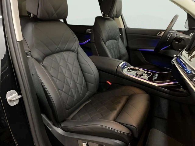 2025 BMW X7 40i - Photo 58