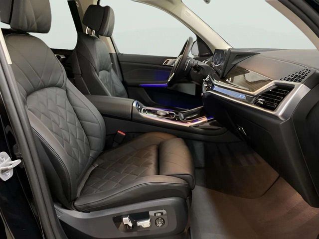 2025 BMW X7 40i - Photo 56