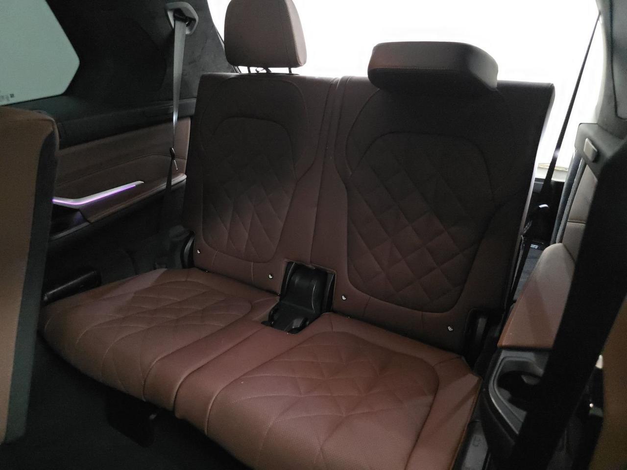 2025 BMW X7 xDrive40i Harman Kardon Sound Soft-Close Doors Portland OR