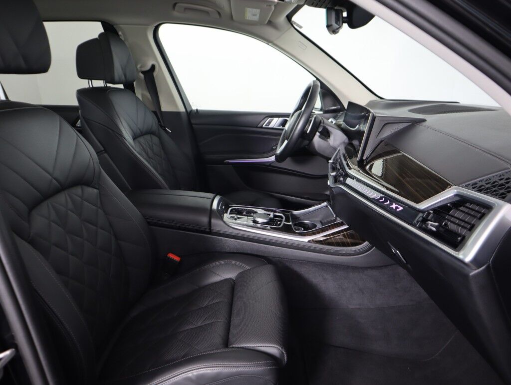 2025 BMW X7 xDrive40i Premium w/Climate Comfort/Parking Assist Maumee OH