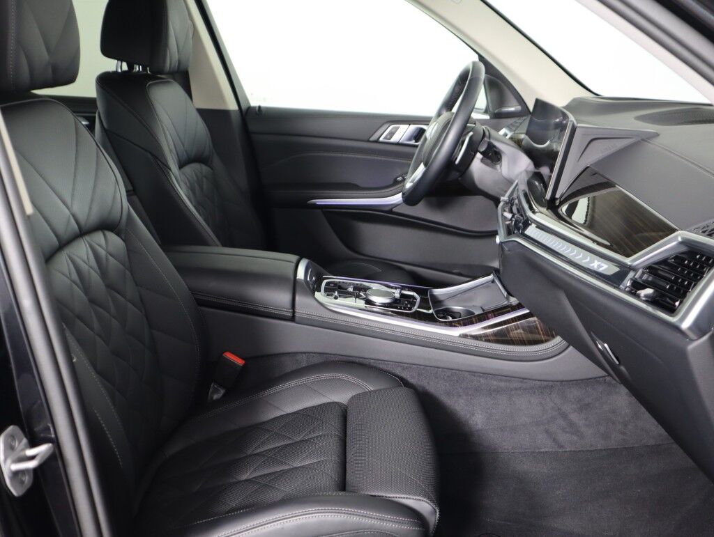 2025 BMW X7 xDrive40i Premium w/Climate Comfort/Parking Assist Maumee OH