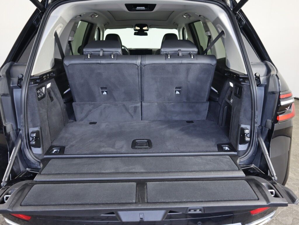 2025 BMW X7 xDrive40i Premium w/Climate Comfort/Parking Assist Maumee OH