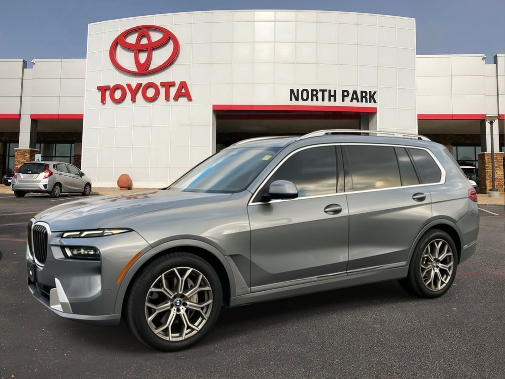2025 BMW X7