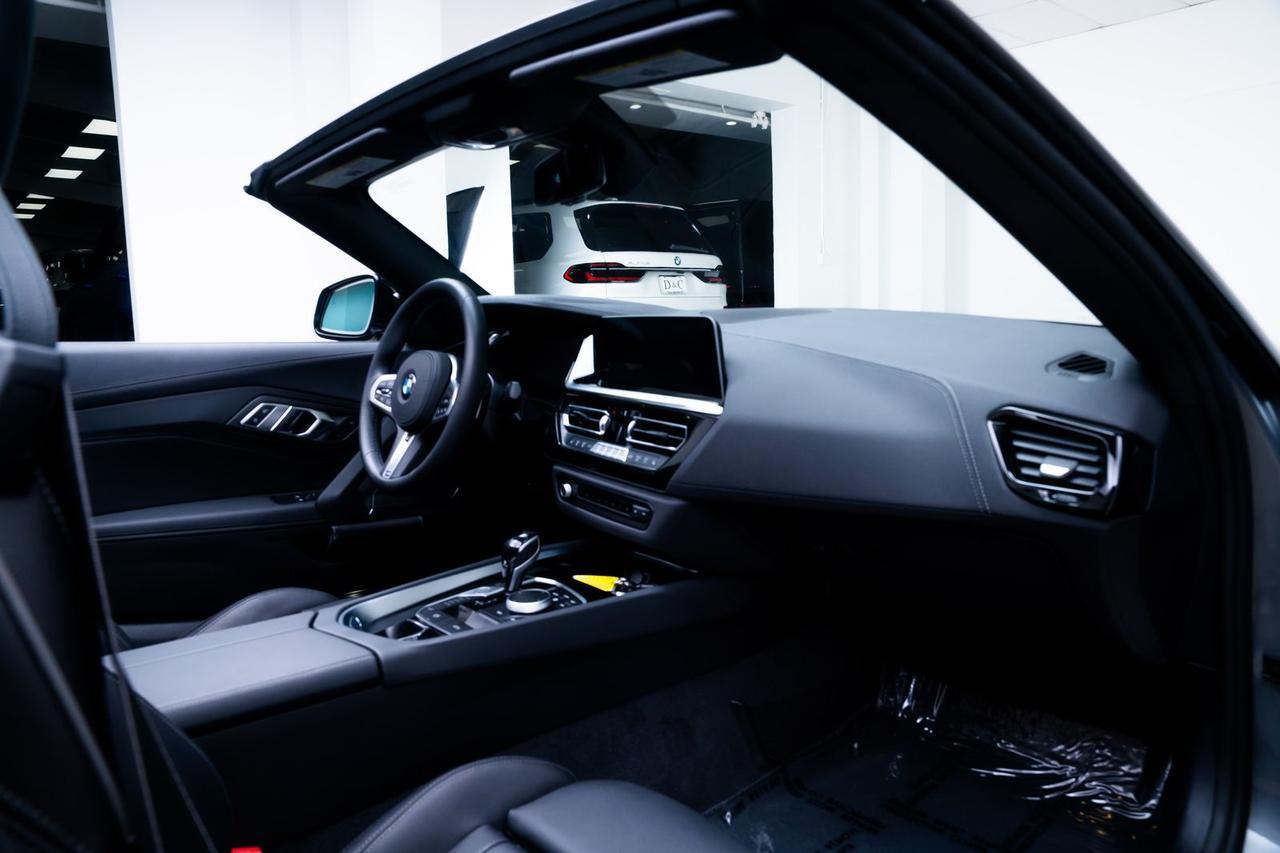 2025 BMW Z4 sDrive M40i Premium Package Driving Assist Package Portland OR