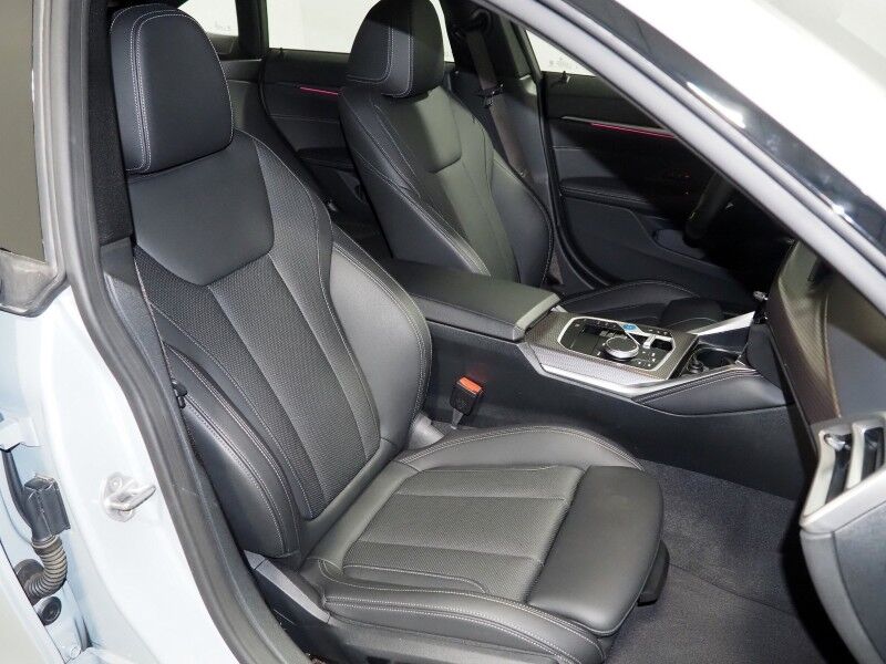 2025 BMW i4 M50 AWD *DRIVING ASSIST PRO, HEADS-UP DISPLAY, NAVIGATION, SAFETY ALERTS, ADAPTIVE CRUISE, 360 CAMERAS, MOONROOF, HEATED SEATS/STEERING, ICONIC SOUNDS, AUTOMATIC PARKING, HARMAN/KARDON, WIRELESS CHARGING, ANDROID & APPLE